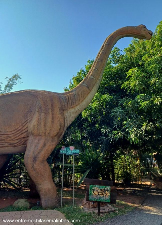 Vale dos Dinossauros em Olímpia