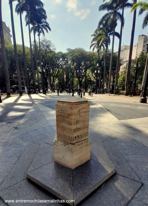 Marco zero na Praça da Sé em SP