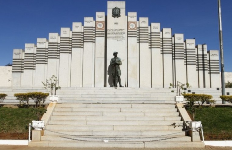 vestígios da Revolução de 32 para visitar