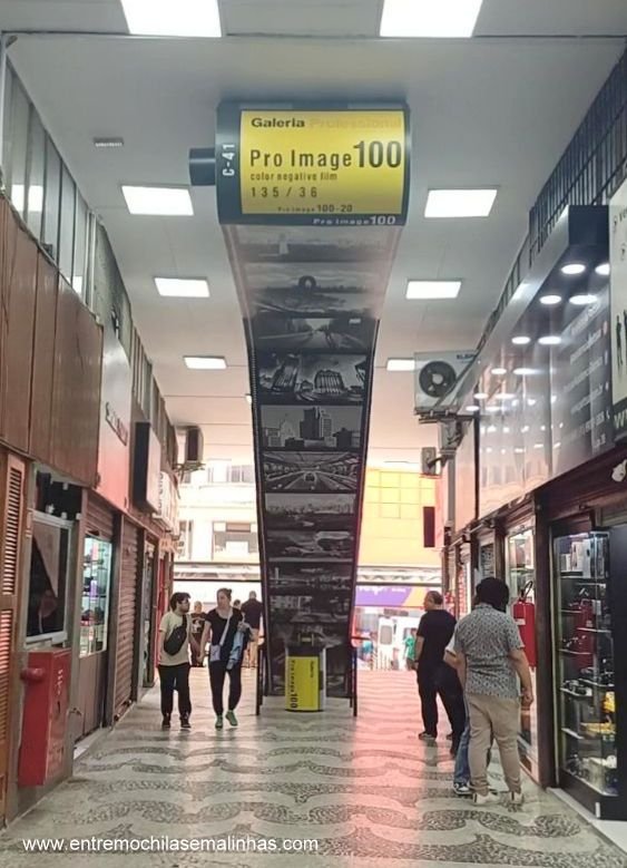 Galeria 7 de Abril especializada em fotografia